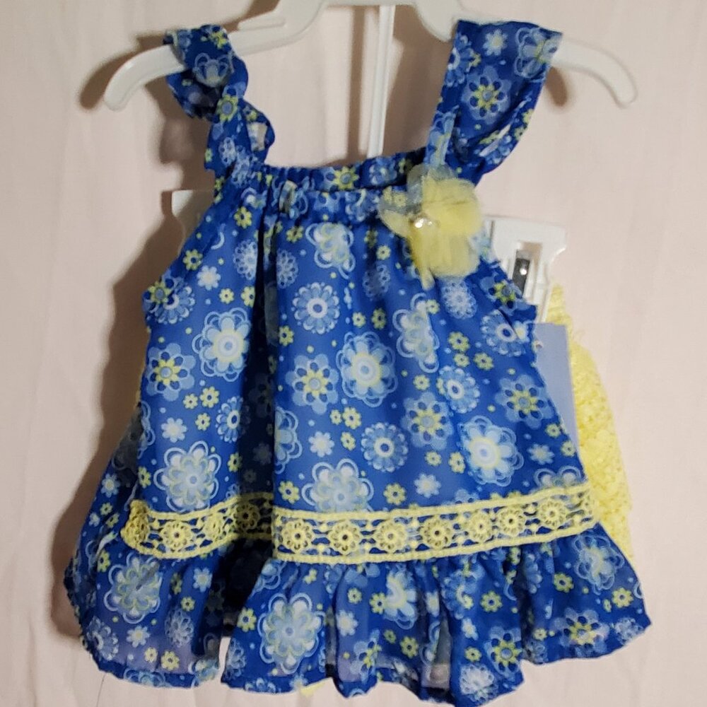 Nannette Kids two-piece blue and yellow outfit (12 month)